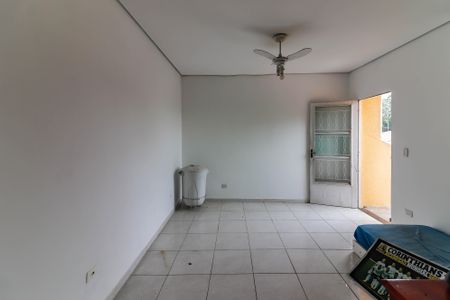 Casa à venda com 180m², 4 quartos e 4 vagas Casa à venda com 180m², 4 quartos e 4 vagasEdícula