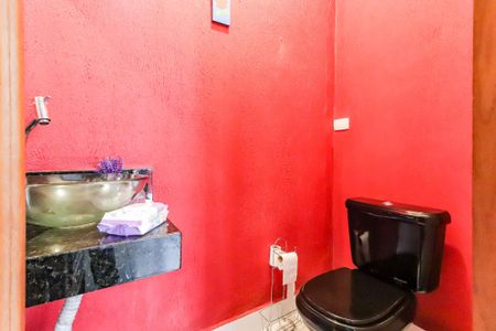 Lavabo de casa à venda com 4 quartos, 180m² em Butantã, São Paulo