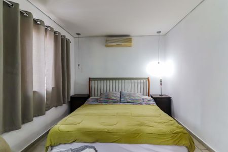 Casa à venda com 180m², 4 quartos e 4 vagas Casa à venda com 180m², 4 quartos e 4 vagasSuíte 01