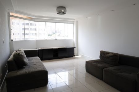 Apartamento para alugar com 3 quartos, 70m² em Vila Sofia, São Paulo