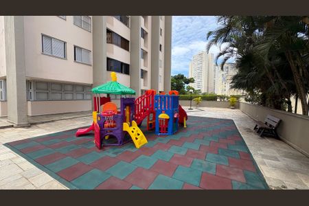 Apartamento para alugar com 70m², 3 quartos e 2 vagas