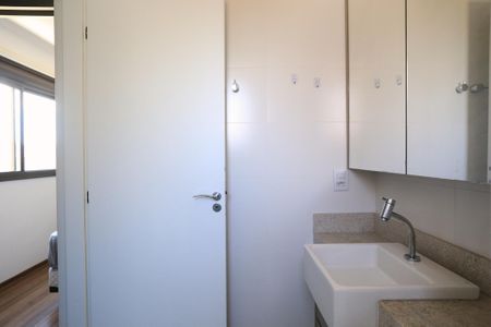 Apartamento para alugar com 69m², 2 quartos e 2 vagasBanheiro da Suíte