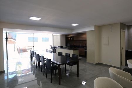 Apartamento para alugar com 69m², 2 quartos e 2 vagasÁrea comum - Salão de festas