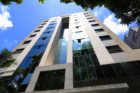 Apartamento para alugar com 69m², 2 quartos e 2 vagasFachada