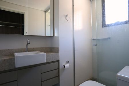 Apartamento para alugar com 69m², 2 quartos e 2 vagasBanheiro da Suíte