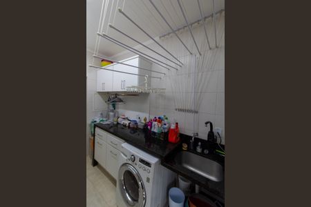 Casa de condomínio à venda com 421m², 4 quartos e 4 vagasÁREA DE SERVIÇO