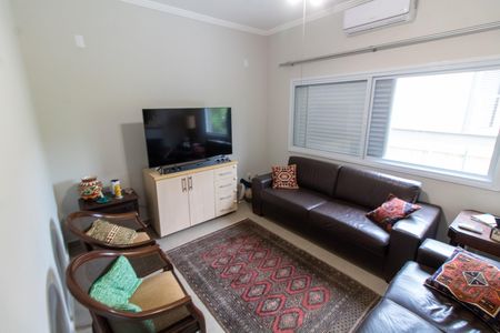 SALA DE TV de casa de condomínio à venda com 4 quartos, 421m² em Jardim Botânico (sousas), Campinas