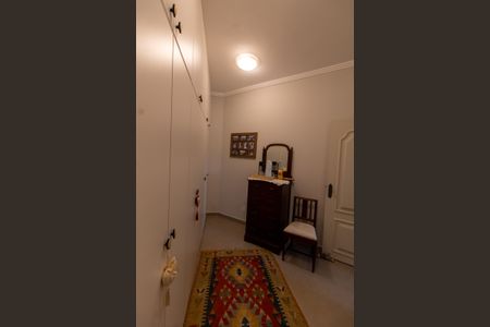 Casa de condomínio à venda com 421m², 4 quartos e 4 vagasCLOSET DA SUITE MASTER