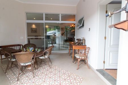 Casa de condomínio à venda com 421m², 4 quartos e 4 vagasVARANDA FUNDOS