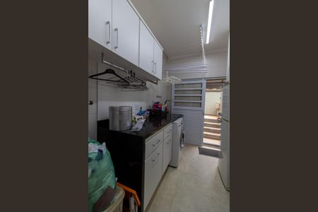 Casa de condomínio à venda com 421m², 4 quartos e 4 vagasÁREA DE SERVIÇO