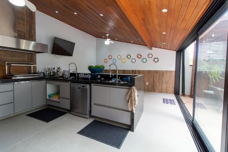 Casa de condomínio à venda com 421m², 4 quartos e 4 vagasÁREA GOURMET