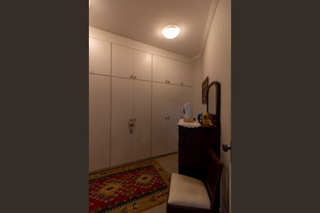 Casa de condomínio à venda com 421m², 4 quartos e 4 vagasCLOSET DA SUITE MASTER