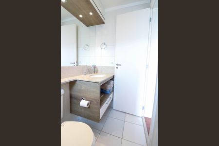 Apartamento para alugar com 70m², 2 quartos e 2 vagasBanheiro da Suíte