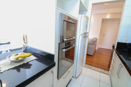 Apartamento para alugar com 70m², 2 quartos e 2 vagasCozinha