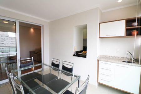 Varanda de apartamento para alugar com 2 quartos, 70m² em Santo Amaro, São Paulo