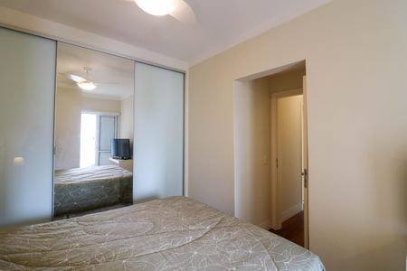 Apartamento para alugar com 70m², 2 quartos e 2 vagasQuarto 2 Suíte