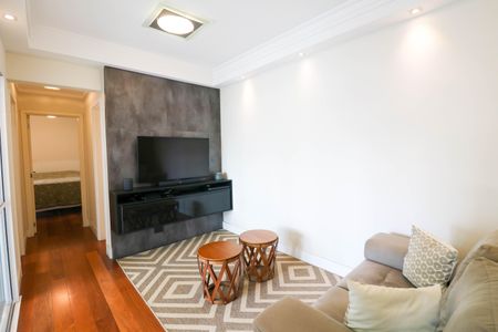 Sala de apartamento para alugar com 2 quartos, 70m² em Santo Amaro, São Paulo