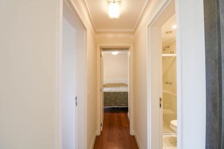 Apartamento para alugar com 70m², 2 quartos e 2 vagasCorredor