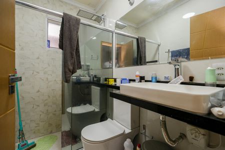 Casa à venda com 125m², 3 quartos e 1 vagaBanheiro