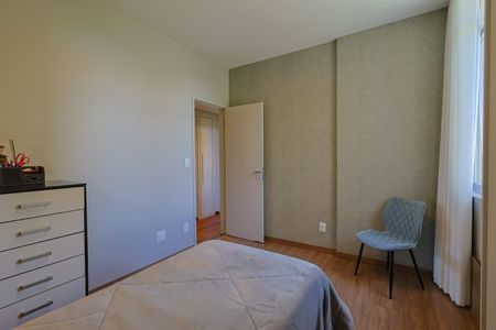 Apartamento à venda com 170m², 3 quartos e 2 vagasQuarto 2