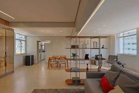 Apartamento à venda com 170m², 3 quartos e 2 vagasSala