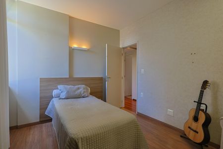 Apartamento à venda com 170m², 3 quartos e 2 vagasQuarto 1
