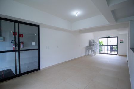 Apartamento para alugar com 67m², 2 quartos e 1 vagaÁrea comum - Salão de festas