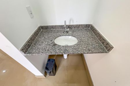 Apartamento para alugar com 48m², 2 quartos e sem vaga Apartamento para alugar com 48m², 2 quartos e sem vagaBanheiro