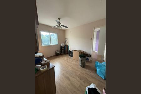 Casa de condomínio à venda com 198m², 3 quartos e 4 vagas Casa de condomínio à venda com 198m², 3 quartos e 4 vagasQuarto