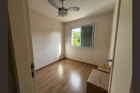 Casa de condomínio à venda com 198m², 3 quartos e 4 vagas Casa de condomínio à venda com 198m², 3 quartos e 4 vagasQuarto