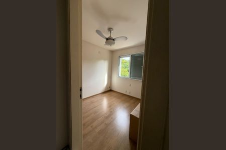 Casa de condomínio à venda com 198m², 3 quartos e 4 vagas Casa de condomínio à venda com 198m², 3 quartos e 4 vagasQuarto