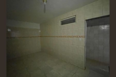 Casa para alugar com 90m², 2 quartos e 1 vagaCozinha
