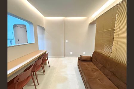 Apartamento à venda com 1 quarto, 42m² em Copacabana, Rio de Janeiro