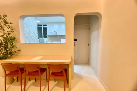 Sala de apartamento à venda com 1 quarto, 42m² em Copacabana, Rio de Janeiro