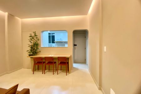 Sala de apartamento à venda com 1 quarto, 42m² em Copacabana, Rio de Janeiro