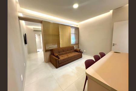 Apartamento à venda com 1 quarto, 42m² em Copacabana, Rio de Janeiro