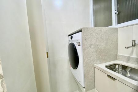 Apartamento à venda com 42m², 1 quarto e sem vaga Apartamento à venda com 42m², 1 quarto e sem vagaÁrea de Serviço