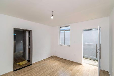 Sala de casa para alugar com 1 quarto, 60m² em Vicente de Carvalho, Rio de Janeiro