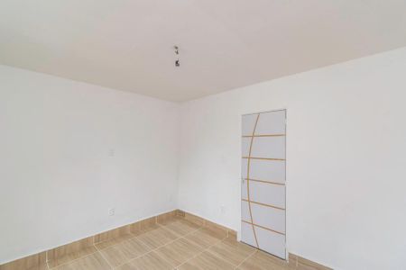 Quarto  de casa para alugar com 1 quarto, 60m² em Vicente de Carvalho, Rio de Janeiro