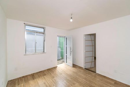 Sala de casa para alugar com 1 quarto, 60m² em Vicente de Carvalho, Rio de Janeiro