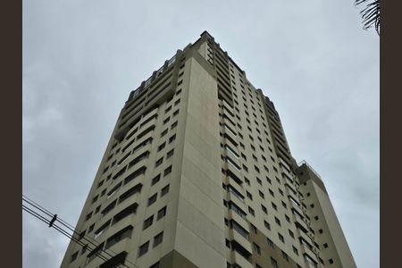 Apartamento à venda com 60m², 2 quartos e 1 vaga Apartamento à venda com 60m², 2 quartos e 1 vagaFachada