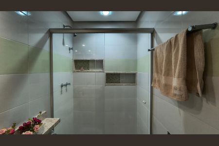 Apartamento para alugar com 82m², 2 quartos e 2 vagasBanheiro Social 