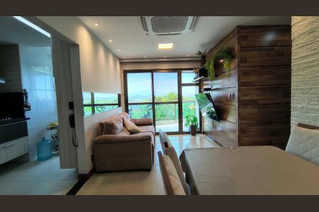 Sala de apartamento para alugar com 2 quartos, 120m² em Recreio dos Bandeirantes, Rio de Janeiro