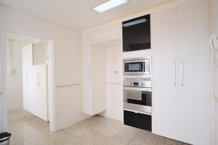 Apartamento à venda com 110m², 4 quartos e 3 vagasCozinha