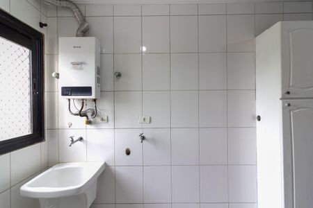 Apartamento à venda com 72m², 3 quartos e 1 vagaÁrea de Serviço