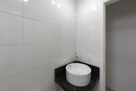 Apartamento à venda com 66m², 2 quartos e 2 vagasBanheiro Social