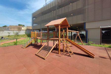 Apartamento à venda com 66m², 2 quartos e 2 vagasÁrea comum - Playground