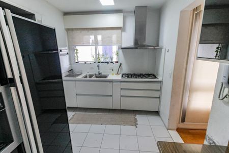 Apartamento para alugar com 210m², 3 quartos e 4 vagasCozinha - Armários