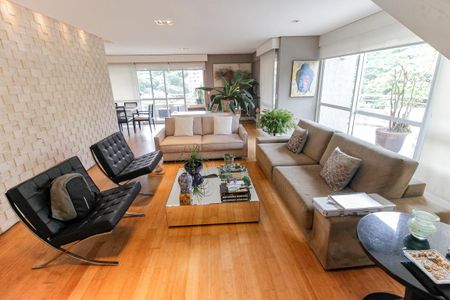 Apartamento para alugar com 210m², 3 quartos e 4 vagasSala