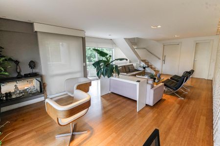 Apartamento para alugar com 210m², 3 quartos e 4 vagasSala